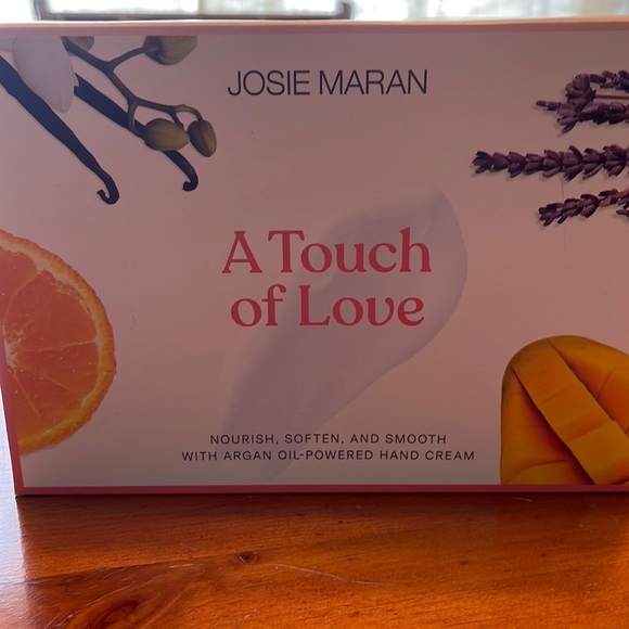 JOSIE MARAN Bath & Body Josie Maran Argan Oil Powered Hand Cream 4